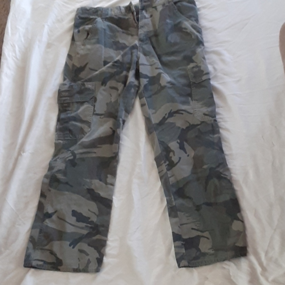 Boys camo pants